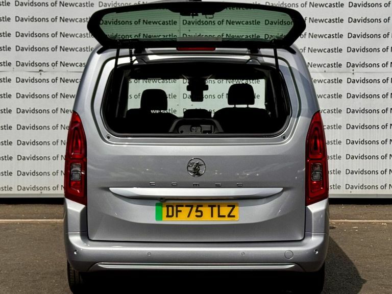 Vauxhall Combo-e Life 52Kwh Ultimate XL Mpv 7.4Kw Cha Grey #6