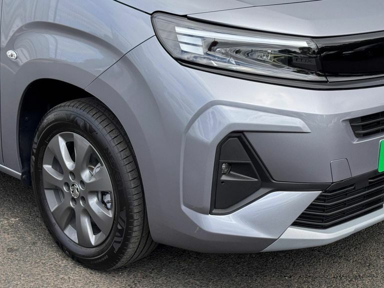 Vauxhall Combo-e Life 52Kwh Ultimate Mpv 7.4Kw Charge Grey #28