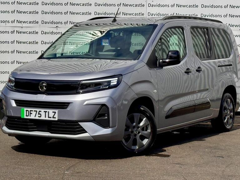 Vauxhall Combo-e Life 52Kwh Ultimate XL Mpv 7.4Kw Cha Grey #3