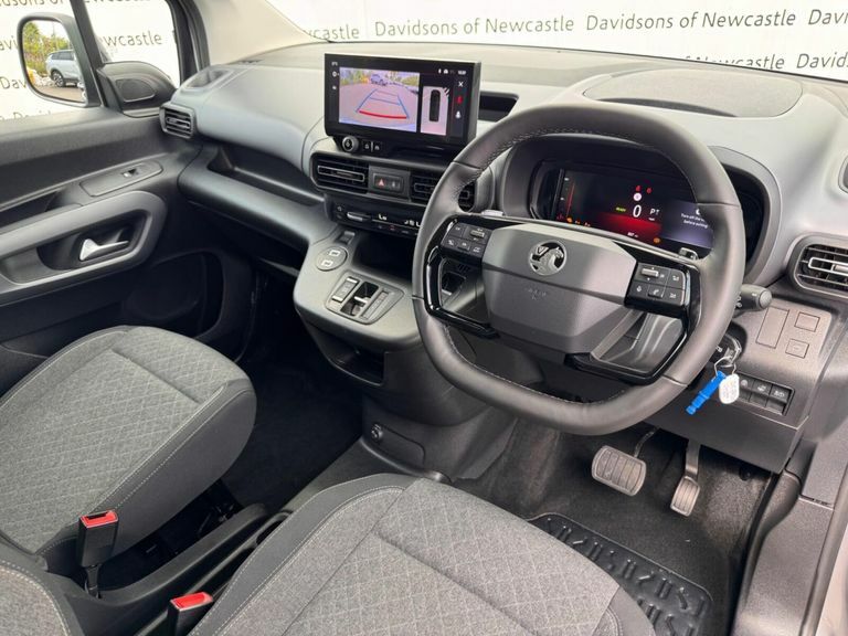 Vauxhall Combo-e Life 52Kwh Ultimate Mpv 7.4Kw Charge Grey #36