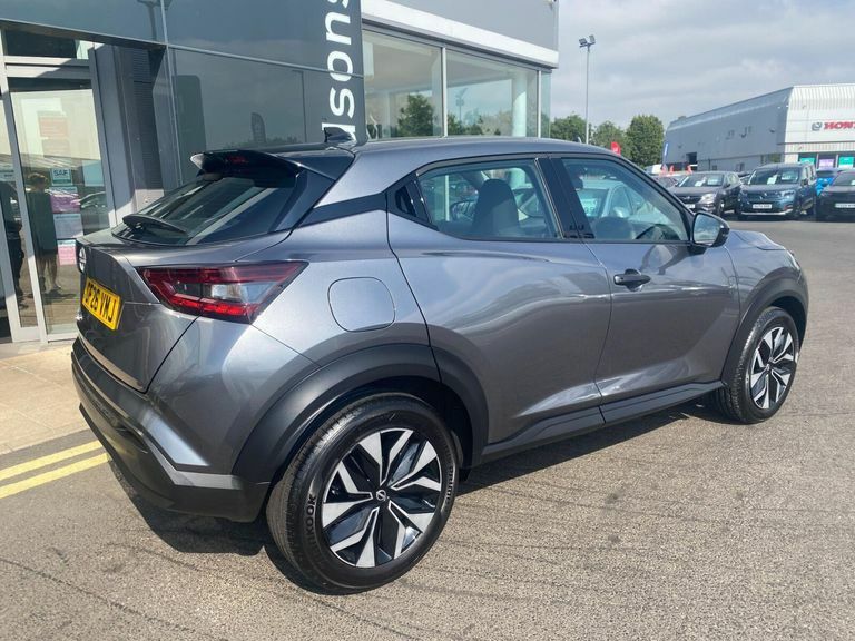 Nissan Juke 1.0 Dig-t Acenta Premium Suv Dct E GF26VMJ Grey #4