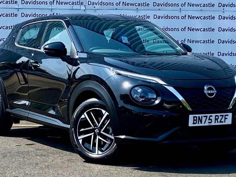 Nissan Juke 1.6 N-connecta Suv Hybrid Euro 6 Black