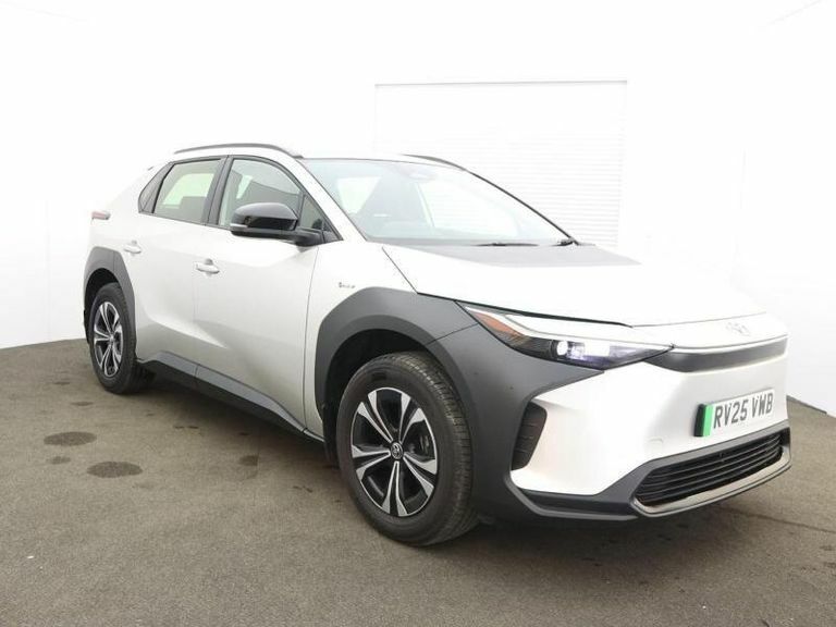 Toyota bZ4X 71.4Kwh Pure Suv 11Kw Obc 204 Silver