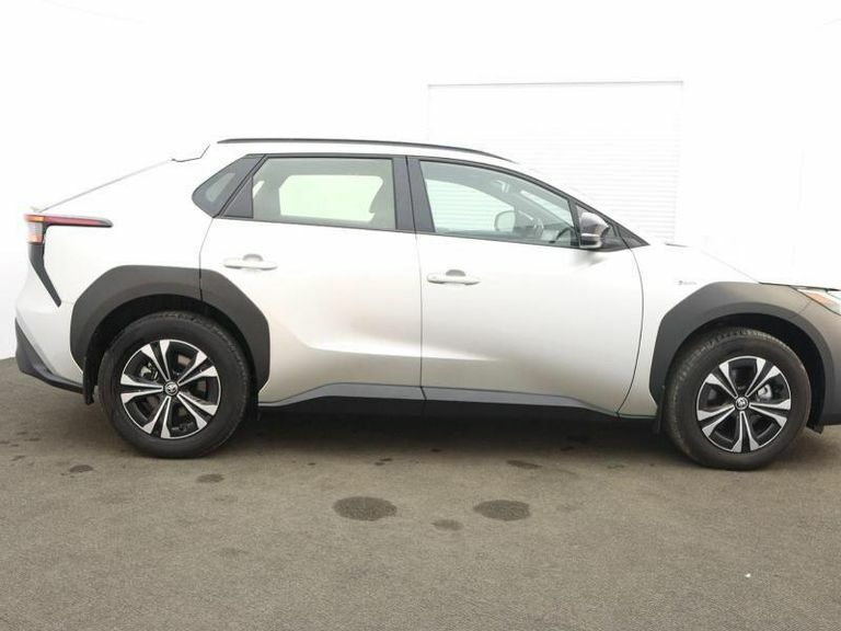 Toyota bZ4X 71.4Kwh Pure Suv 11Kw Obc 204 Silver #3
