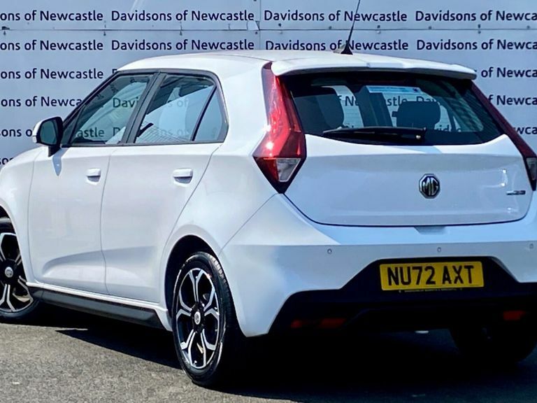 MG MG3 1.5 Vti-tech Exclusive Nav Hatchback Ma NU72AXT White #3