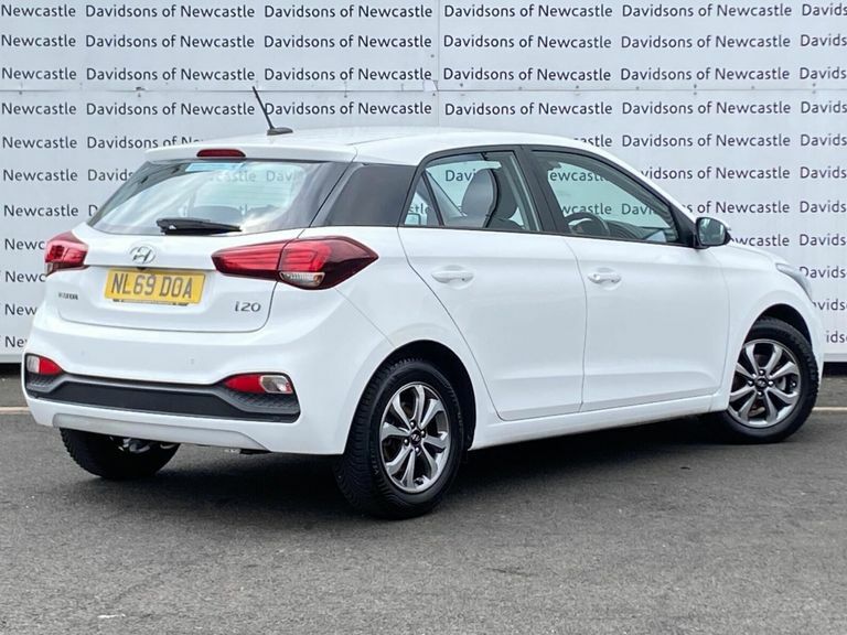 Hyundai I20 Hatchback Silver #8
