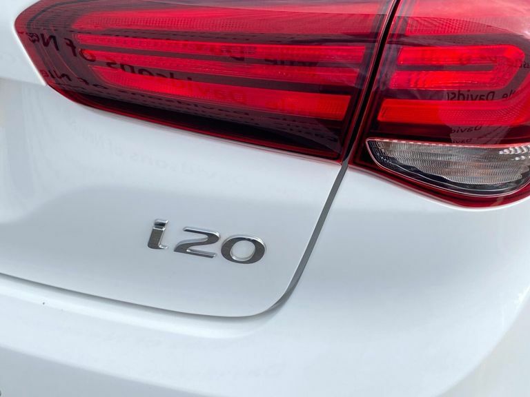 Hyundai I20 Hatchback Silver #27