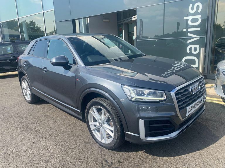 Audi Q2 Tfsi Cod Sport Suv Black #1