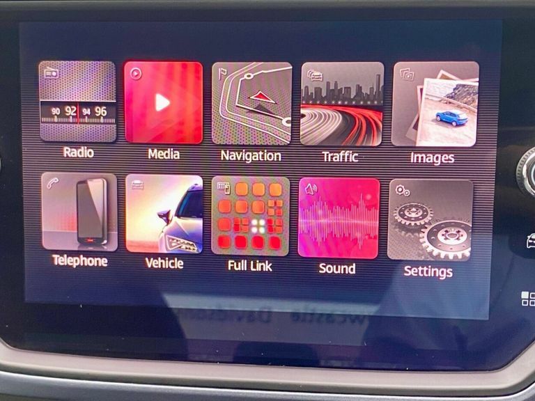 Seat Arona 1.6 Tdi Se Technology Red #29