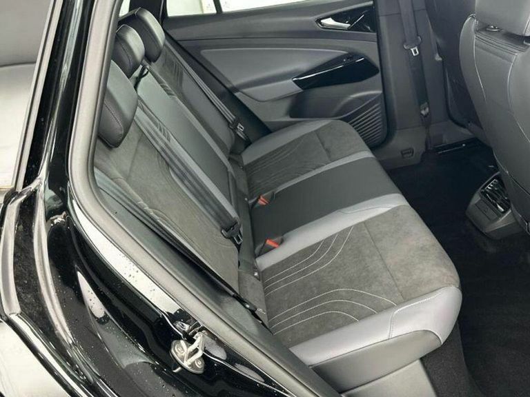 Volkswagen ID.4 Pro 77Kwh Match Suv 286 Ps Black #6