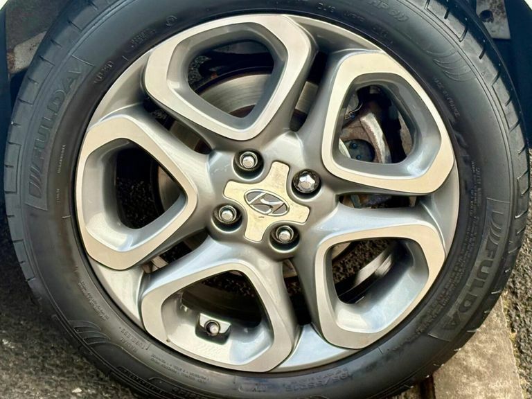 Hyundai I20 Se White #20