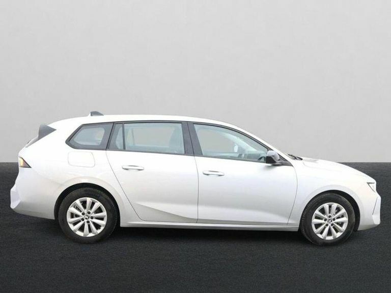 Vauxhall Astra 1.2 Turbo Design Sports Tourer E Silver #2