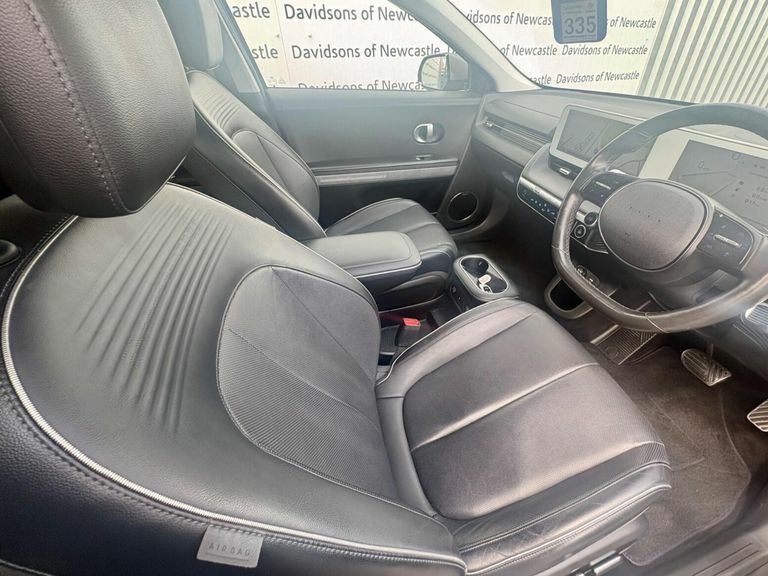 Hyundai Ioniq 5 Hatchback Green #31