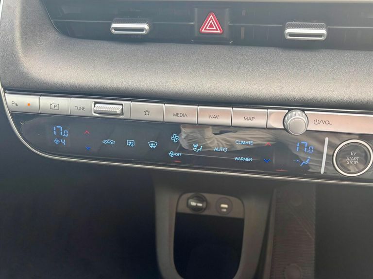 Hyundai Ioniq 5 Hatchback Green #24