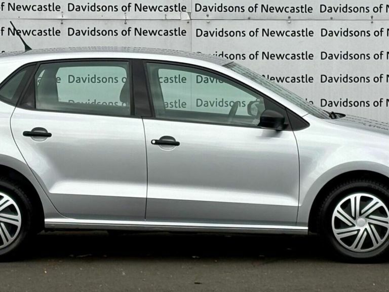 Volkswagen Polo Hatchback #7