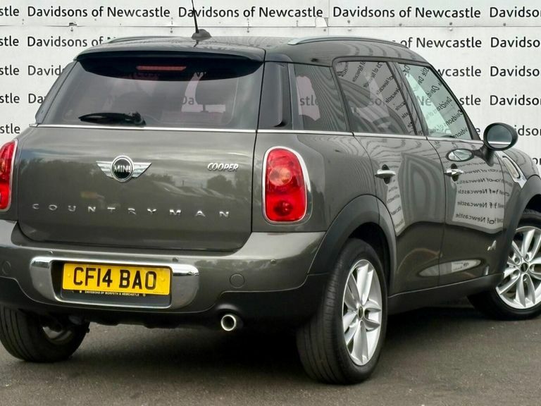 Mini Countryman One White #8
