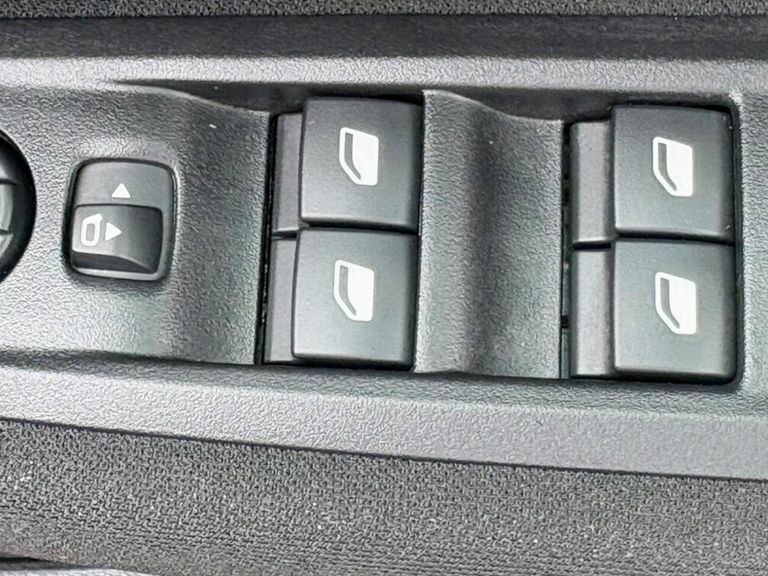 Citroen C4 1.2 Hybrid You E-dcs6 2025 White #25