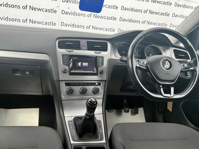 Volkswagen Golf 1.6 Tdi 105 Se Black #9