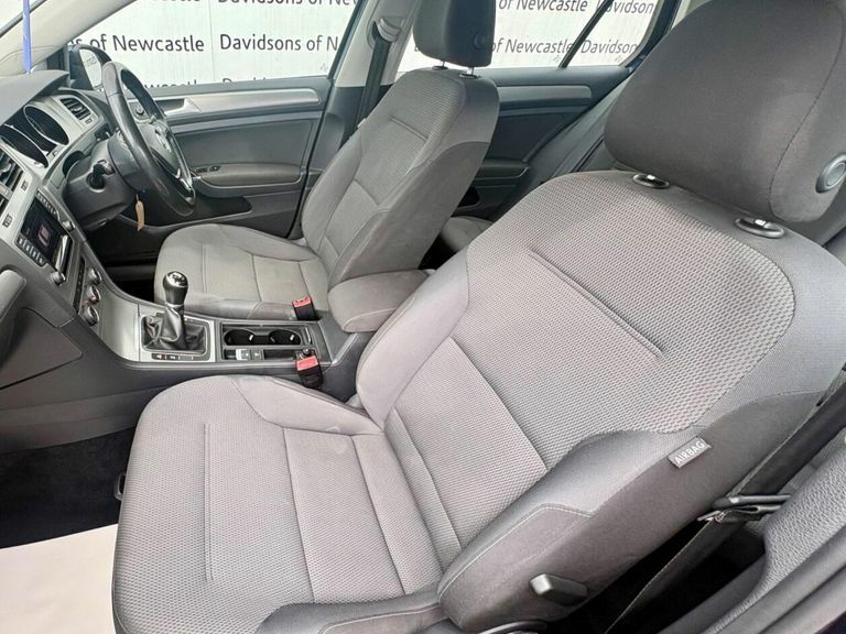 Volkswagen Golf 1.6 Tdi 105 Se Black #28
