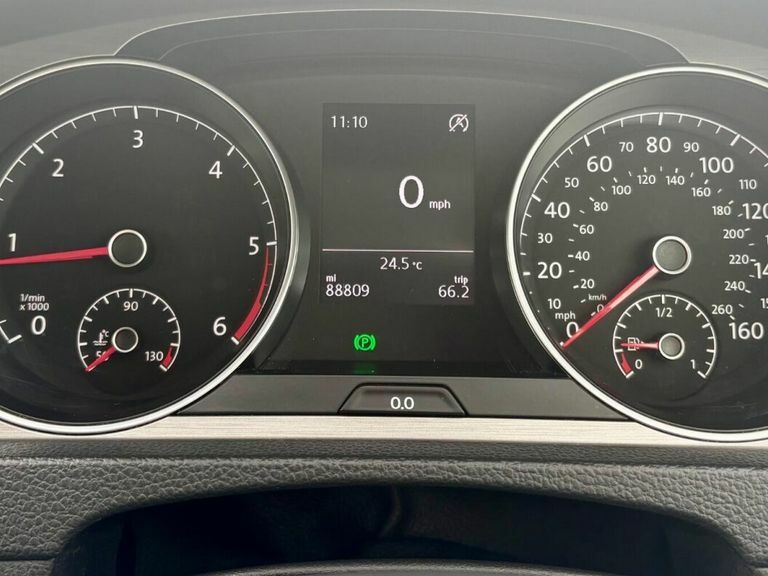 Volkswagen Golf 1.6 Tdi 105 Se Black #27