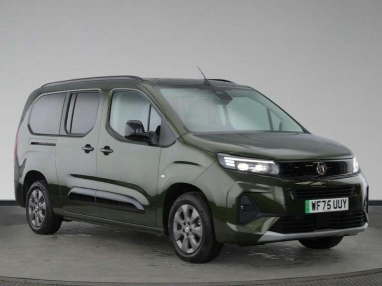 Vauxhall Combo-e Life 52Kwh Ultimate XL Mpv 11Kw Char Green