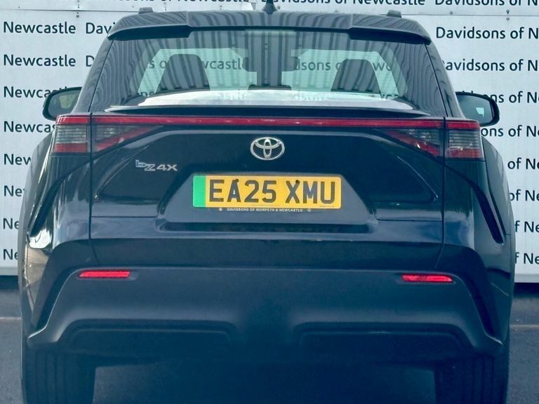 Toyota bZ4X 71.4Kwh Pure Suv 11Kw Obc 204 Black #6