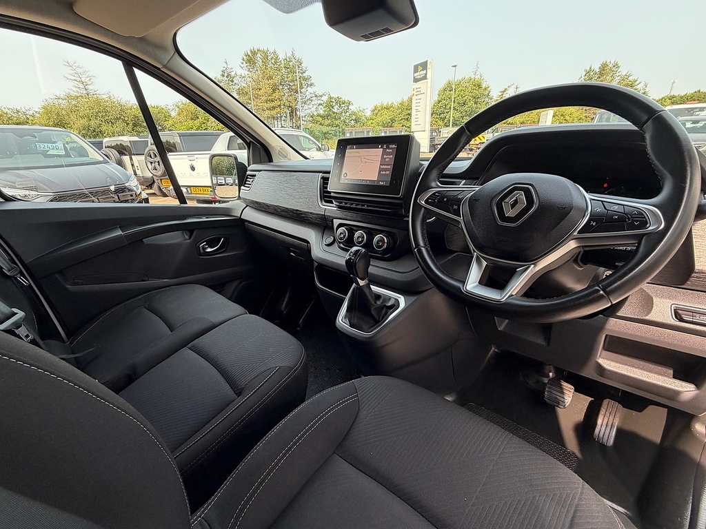 Renault Trafic Dci 170Ps Sport Sl28 L1 Swb With Air Con, Sat FM23UEF White #2