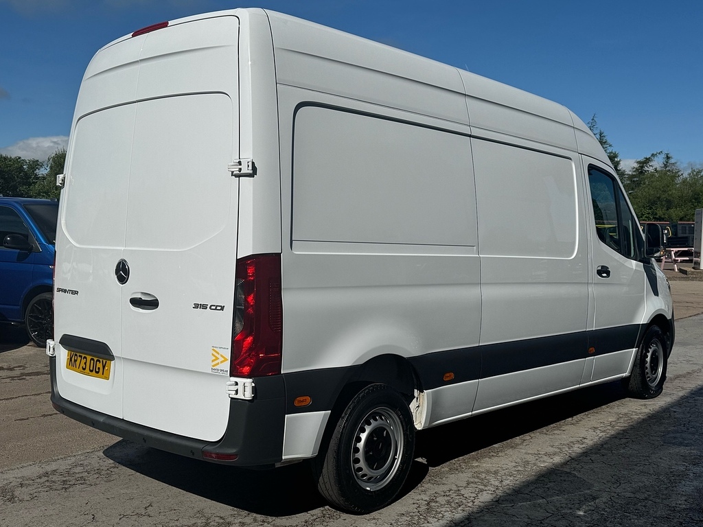 Mercedes-Benz Sprinter 315 Cdi Premium L2 H2 Fwd 150Ps With Air Con, Crui White #2