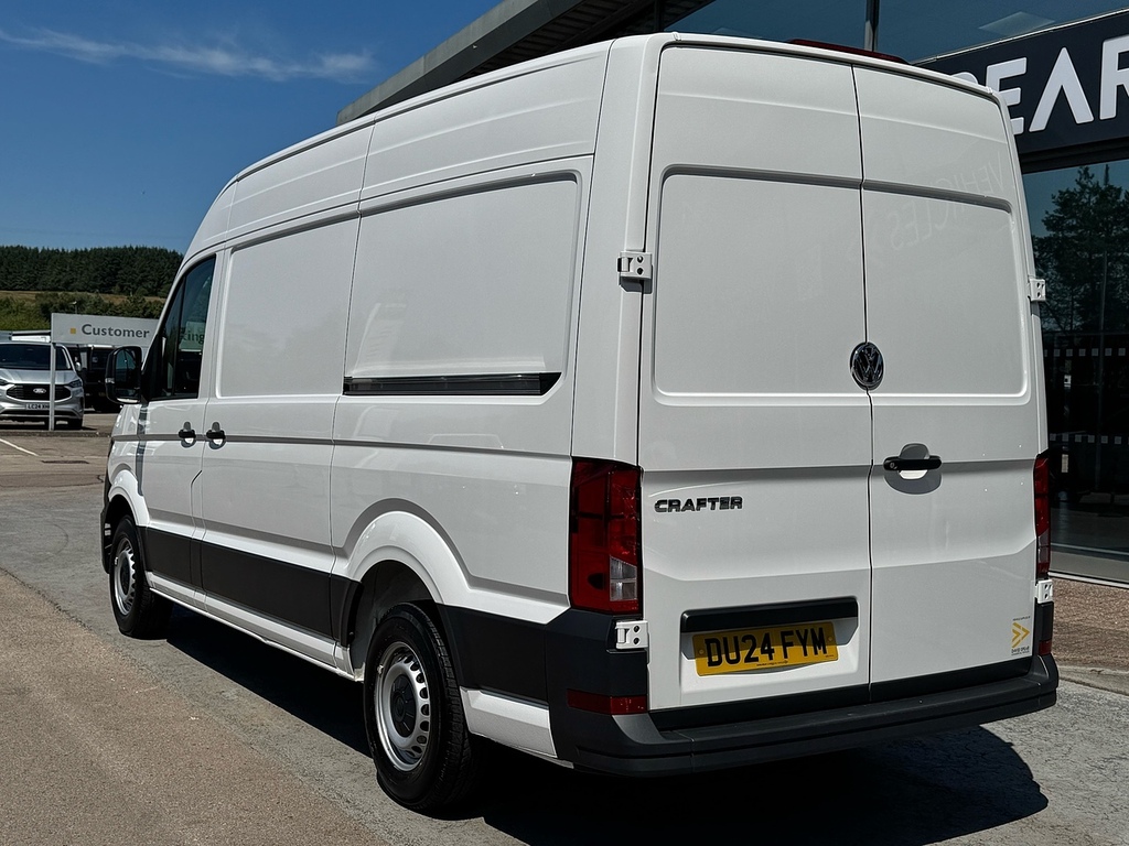 Volkswagen Crafter Tdi Cr35 Startline With Very Low Miles, Ply Lined White #4