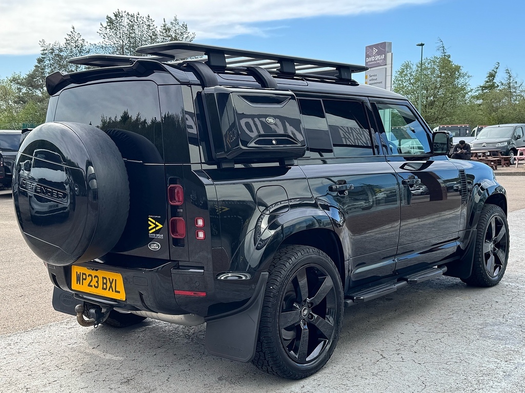 Land Rover Defender 110 D250 Mhev Hse 250Ps With Lots Of Extras Inc. 22 A Black #2