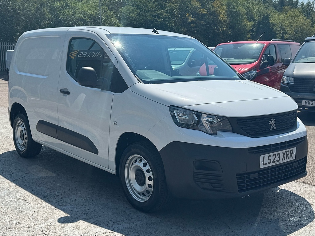 Peugeot Partner Bluehdi 1000 Professional Premium Swb 100Ps With White #3