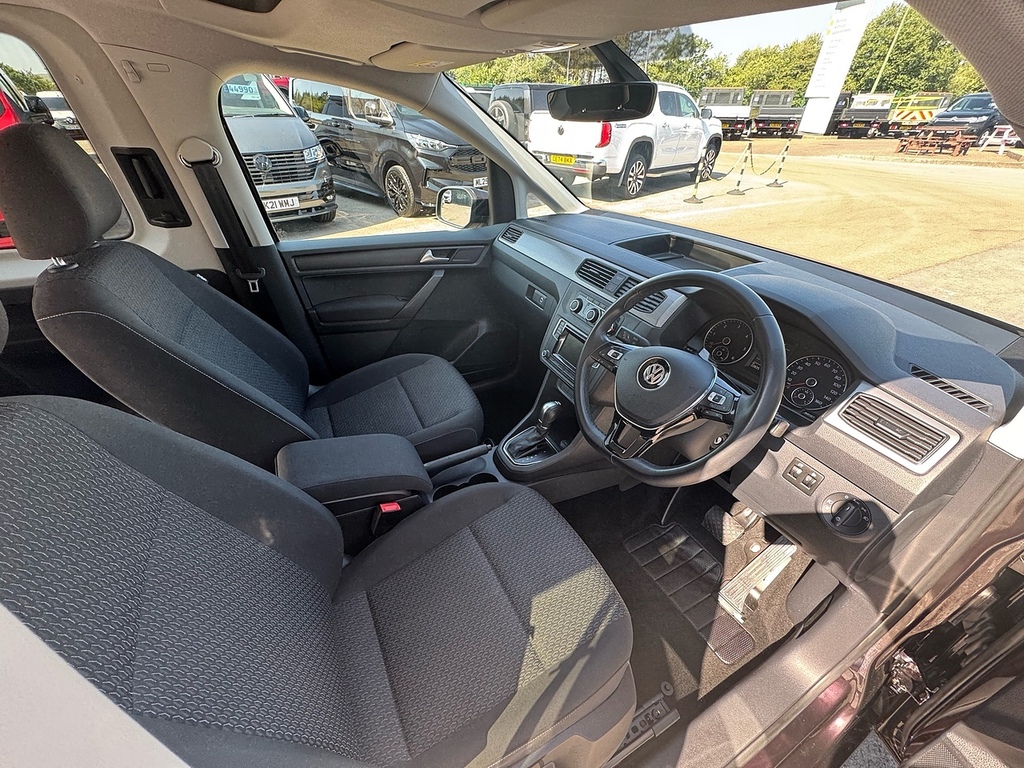 Volkswagen Caddy Life 2L Null Blue #9