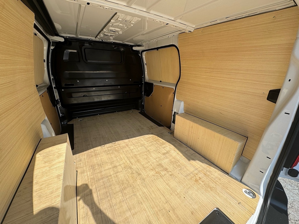 Vauxhall Vivaro Mpv Grey #16