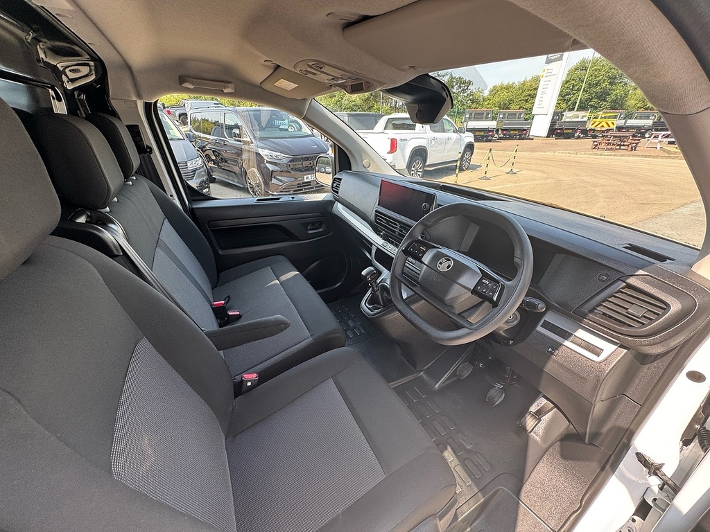 Vauxhall Vivaro Mpv Grey #9