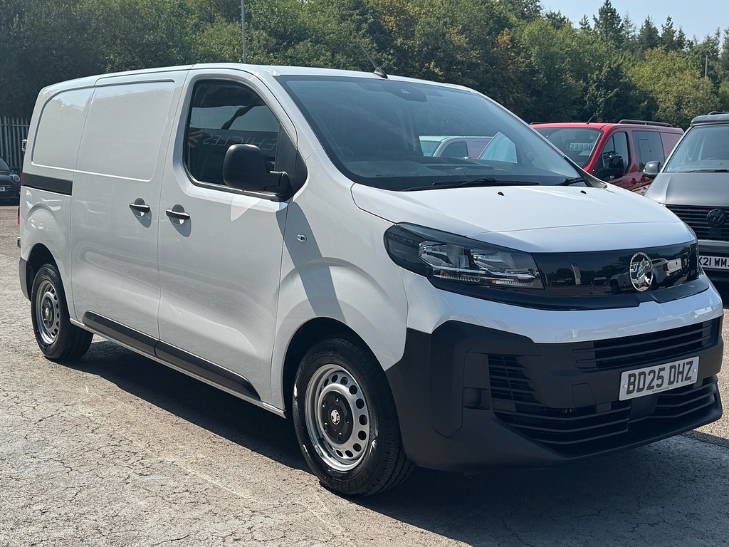 Vauxhall Vivaro Turbo D Prime 120Ps With Air Con, Lane Assist Pl White #3