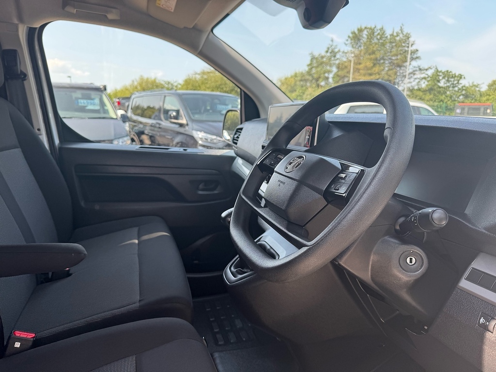 Vauxhall Vivaro Turbo D Prime 120Ps With Air Con, Lane Assist Pl White #5