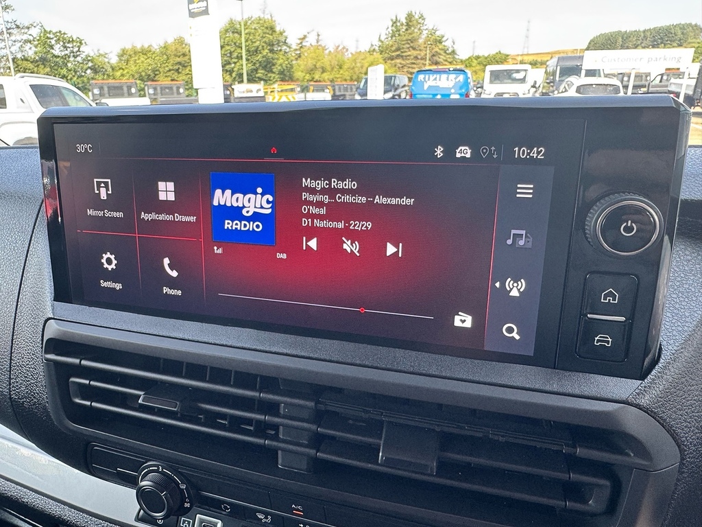Vauxhall Vivaro Mpv Grey #27