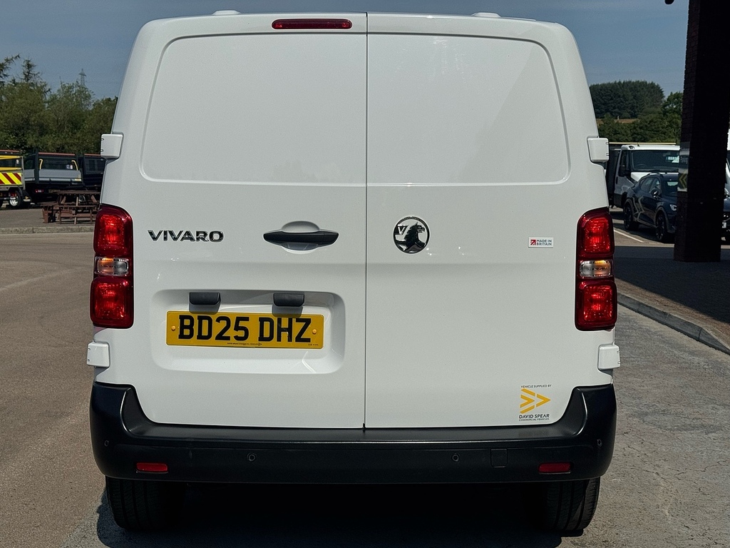 Vauxhall Vivaro Mpv Grey #8