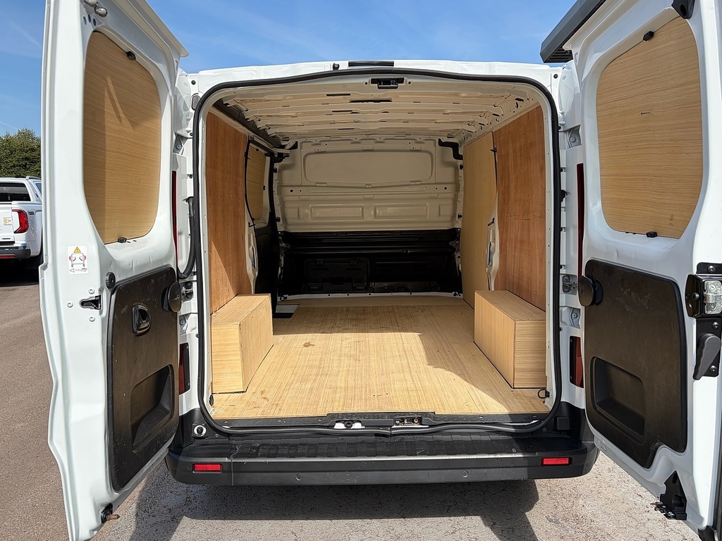 Renault Trafic Dci 130Ps Ll30 Advance L2 Lwb With Air Con Sat N White #4