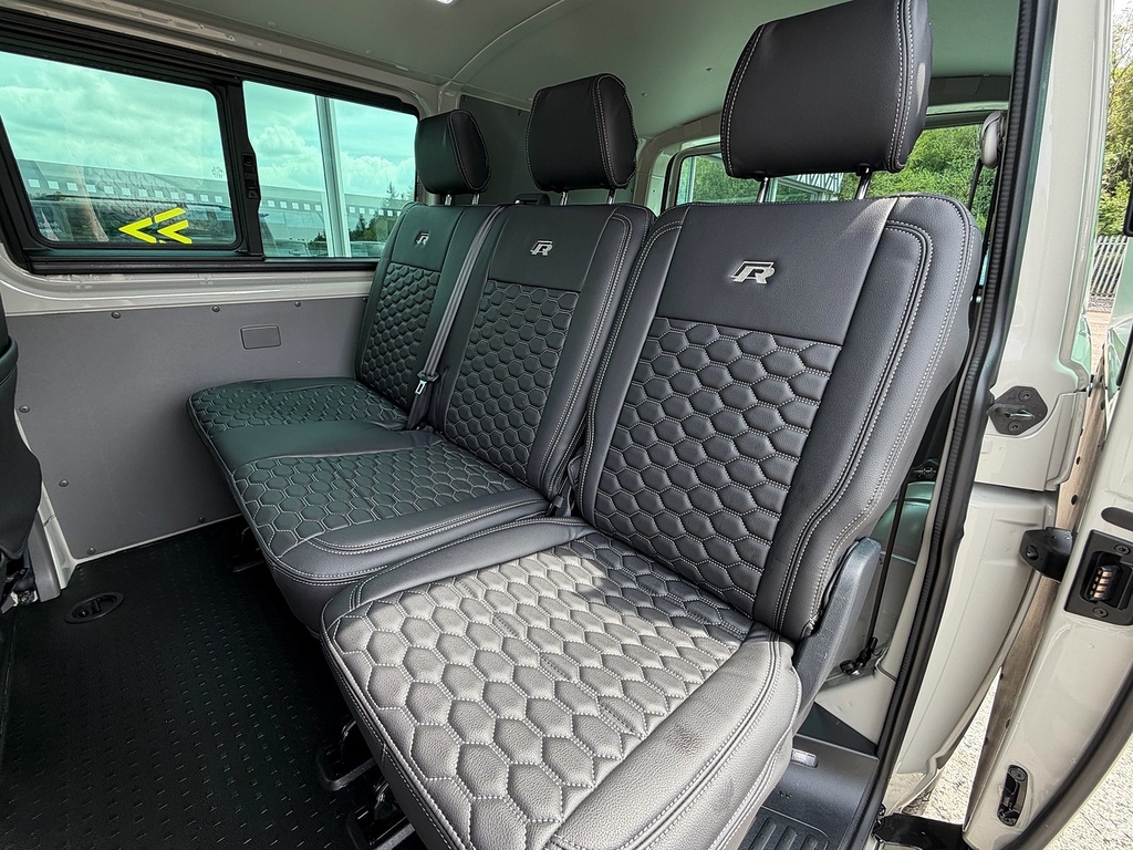 Volkswagen Transporter Tdi 150Ps T32 Highline R Line Style 5 Seat Kombi Grey #2