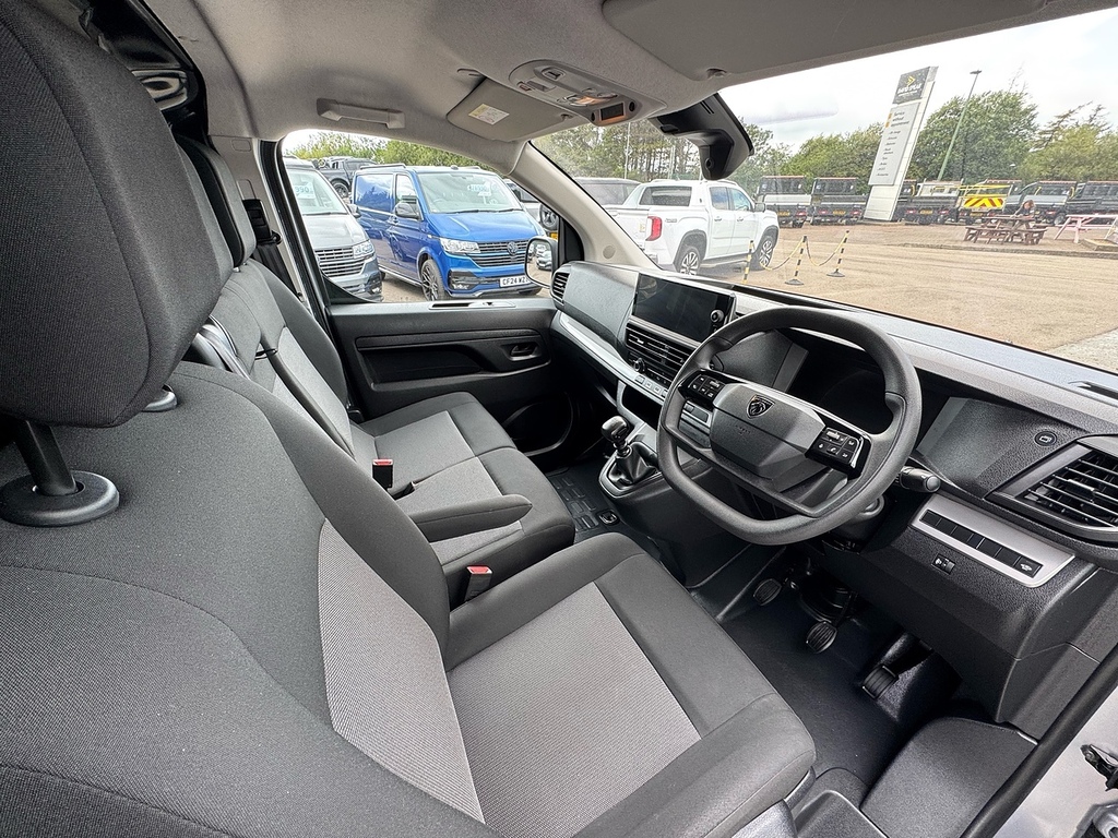 Peugeot Expert 2.0 Bluehdi 145 Professional Van Panel Van White #9