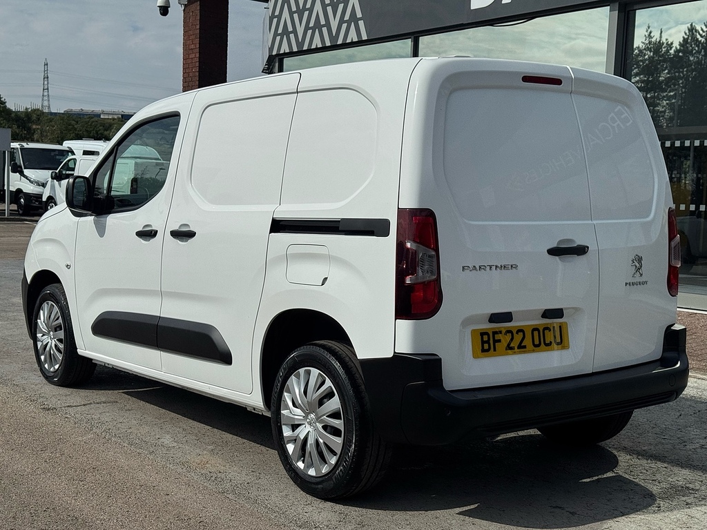 Peugeot Partner Bluehdi 1000 Professional Premium 100Ps Wit Air Co White #4