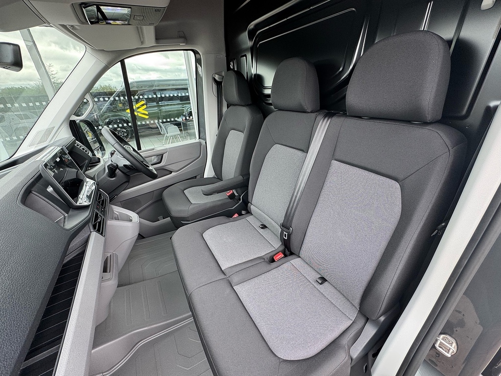 Volkswagen Crafter Tdi Cr35 Commerce Plus 4Motion Lwb 177Ps With Grey #6