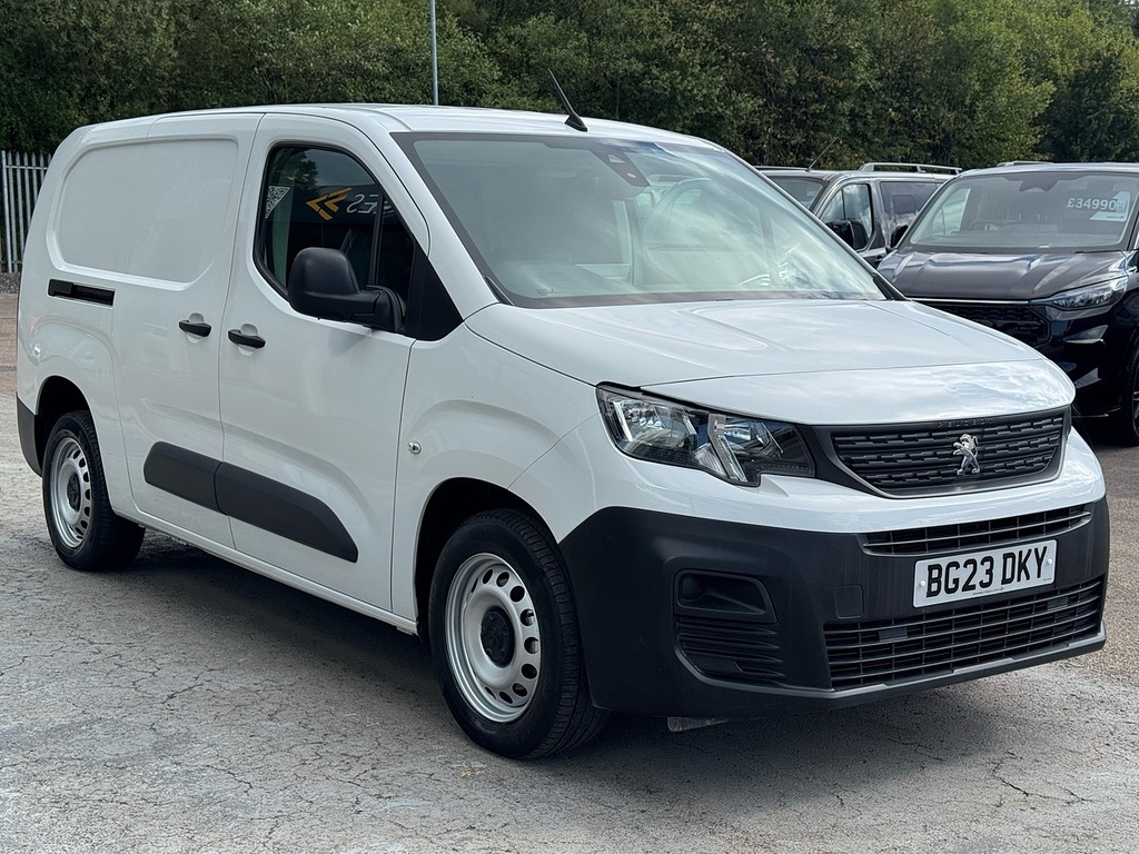 Peugeot Partner Bluehdi 850 Professional Premium 100Ps 5 Seater White #3