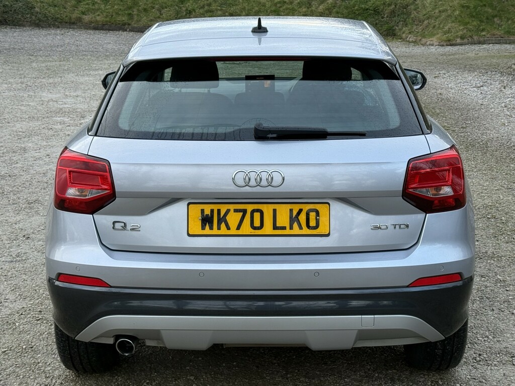 Audi Q2 1.6 Tdi 30 Technik Silver #6