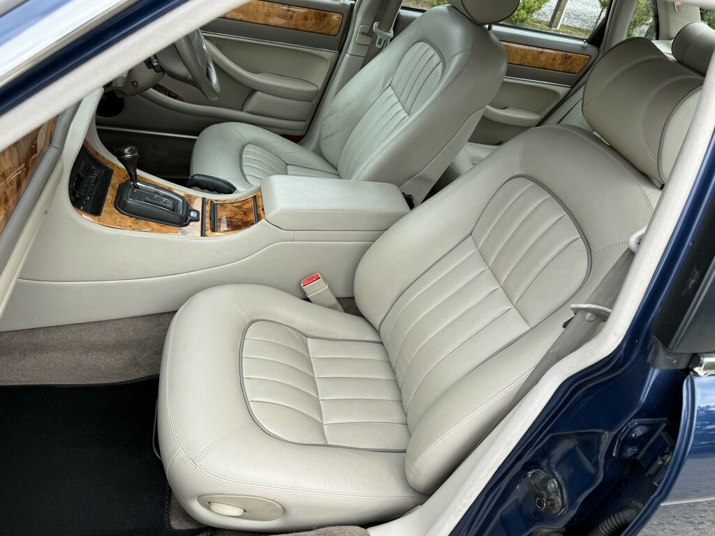 Jaguar XJ Auto Red #12