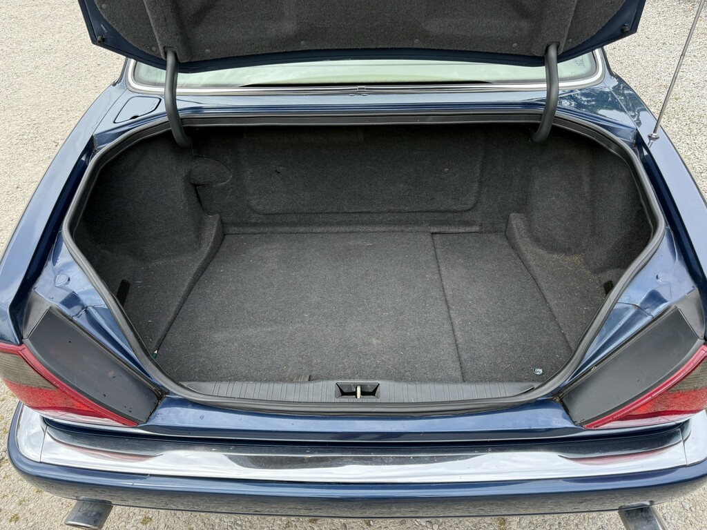 Jaguar XJ Auto Red #16