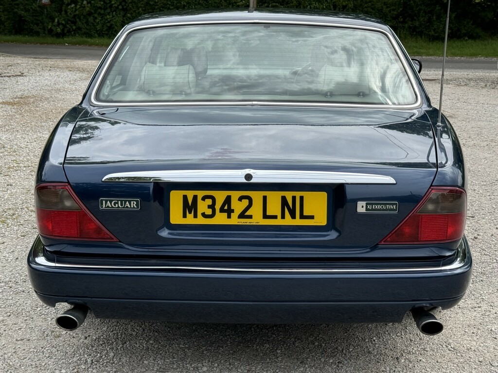 Jaguar XJ Auto Red #8
