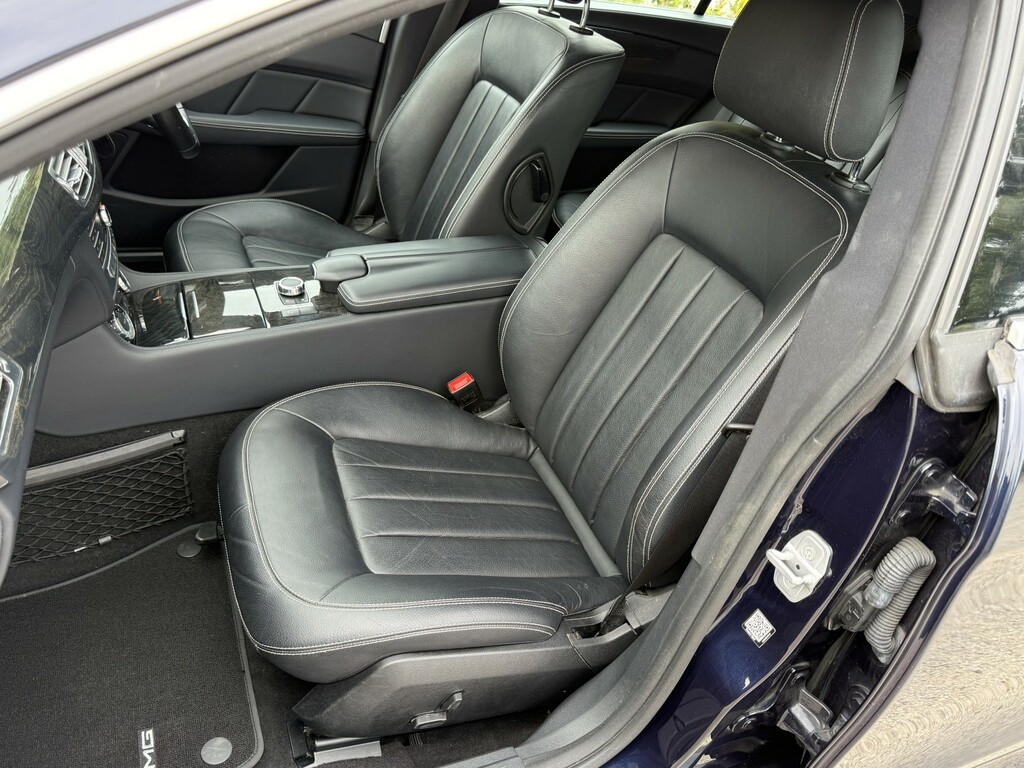 Mercedes-Benz CLS 350D Amg Line Premium Plus 9G-tronic Black #12