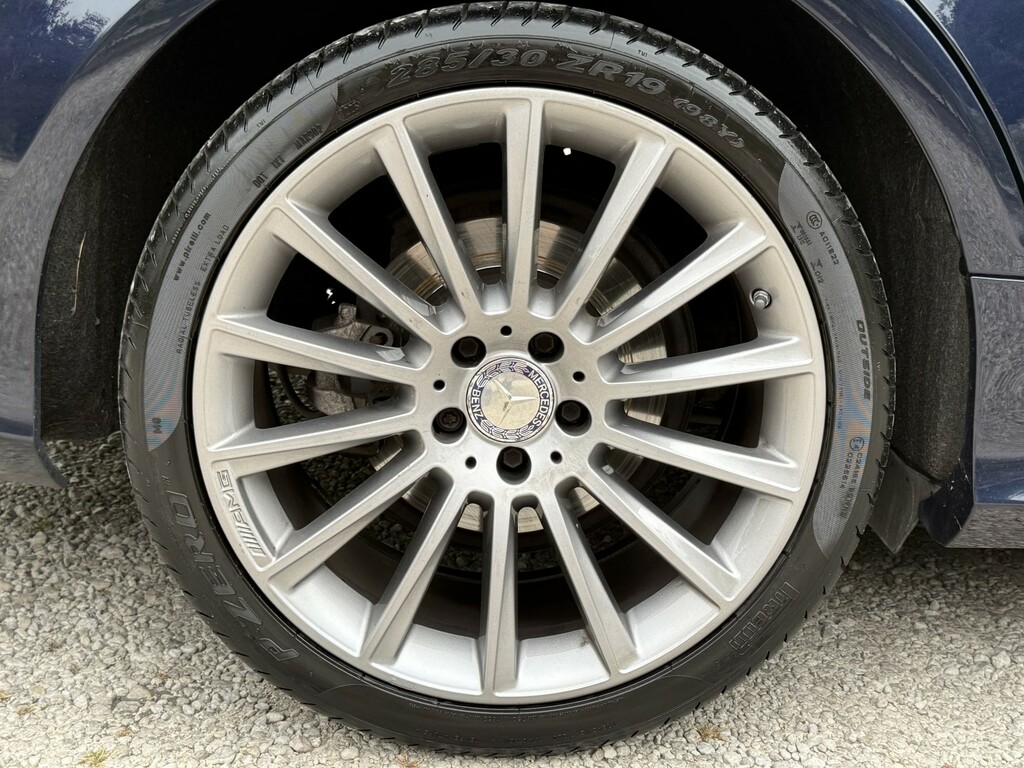 Mercedes-Benz CLS 350D Amg Line Premium Plus 9G-tronic Black #26